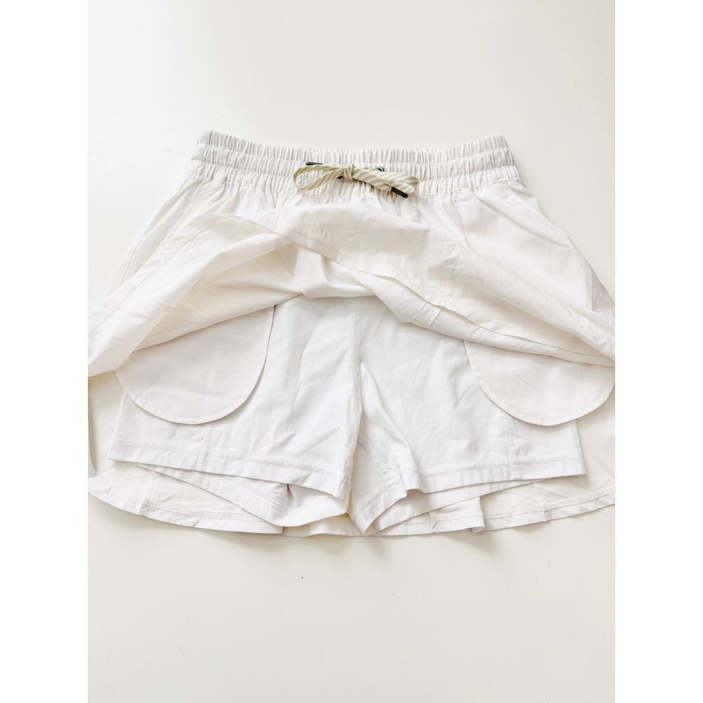 Vuori white high rise clementine pleated skirt - size small - Picture 6 of 7
